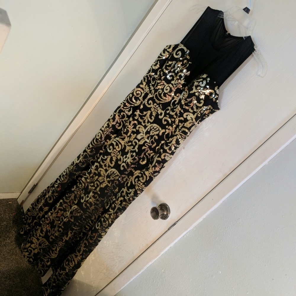 Black and gold sequin mermaid dress